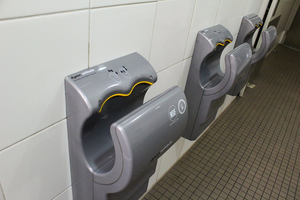 warning-hand-dryers-in-public-bathrooms-can-be-extremely-unsanitary